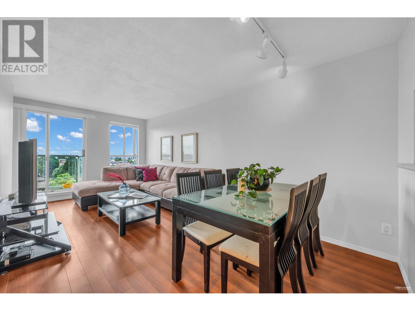 3489 Ascot Place Unit 1007, Vancouver, BC V5R 6B6