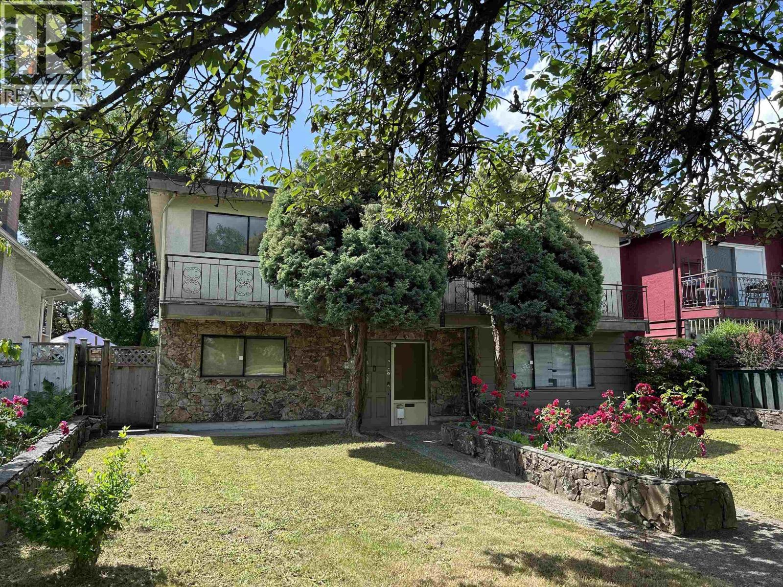 2514 E 49th Ave, Vancouver, BC V5S 1J5