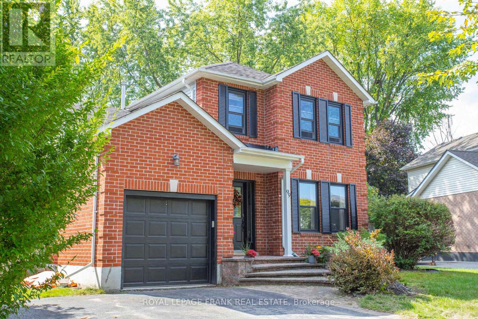 99 Hart Blvd, Clarington, ON L1B 1E4