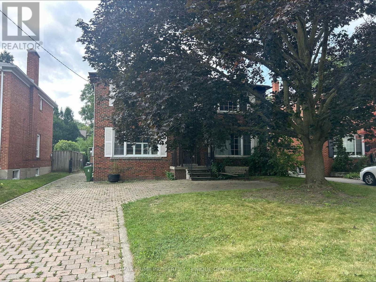 173 Ridley Blvd, Toronto, ON M5M 3M4
