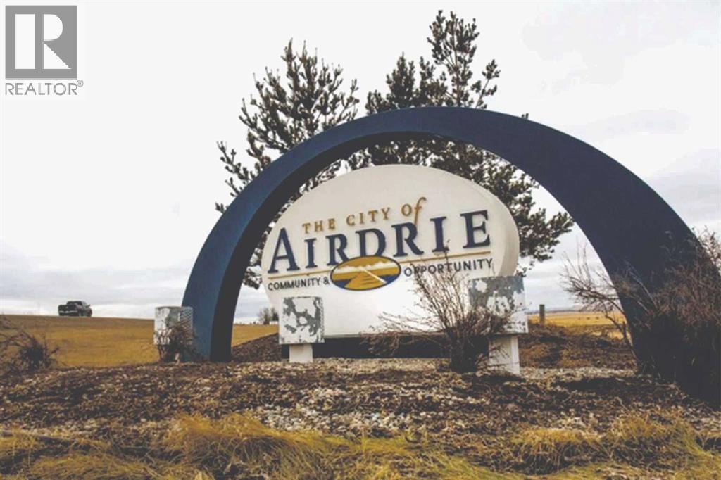 165 Hillcrest Dr SW, Airdrie, AB T4B 0Y8