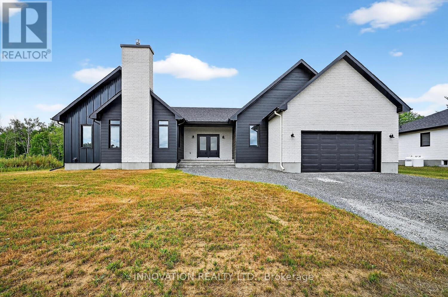 1694 Sharon St, North Dundas, ON K0E 1S0