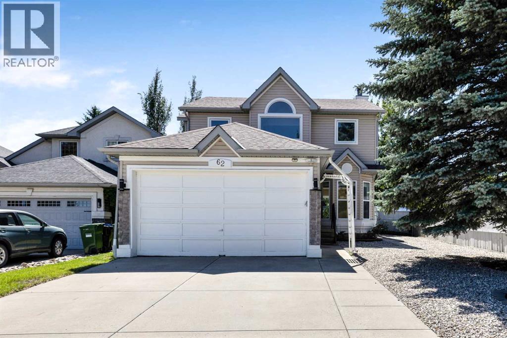 62 Somerset Close SW, Calgary, AB T2Y 3C5