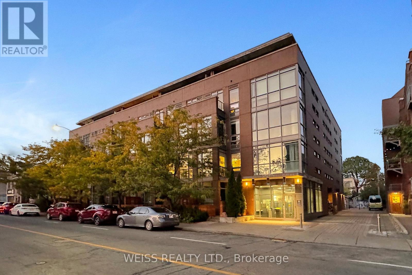 215 707 Dovercourt Rd, Toronto, ON M6H 0B5