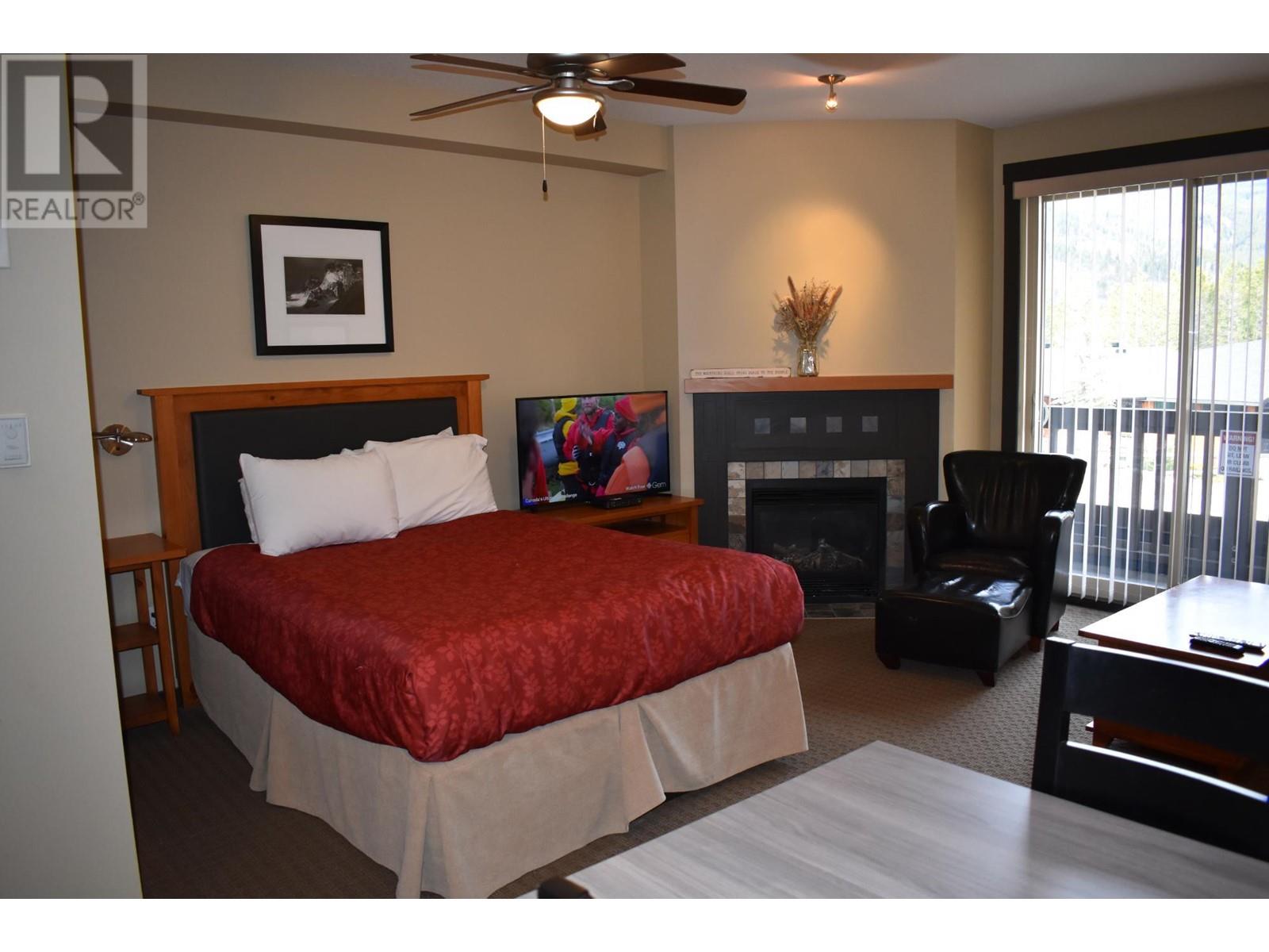 2064 Summit Drive Unit 110 Other, Panorama, BC V0A 1T0