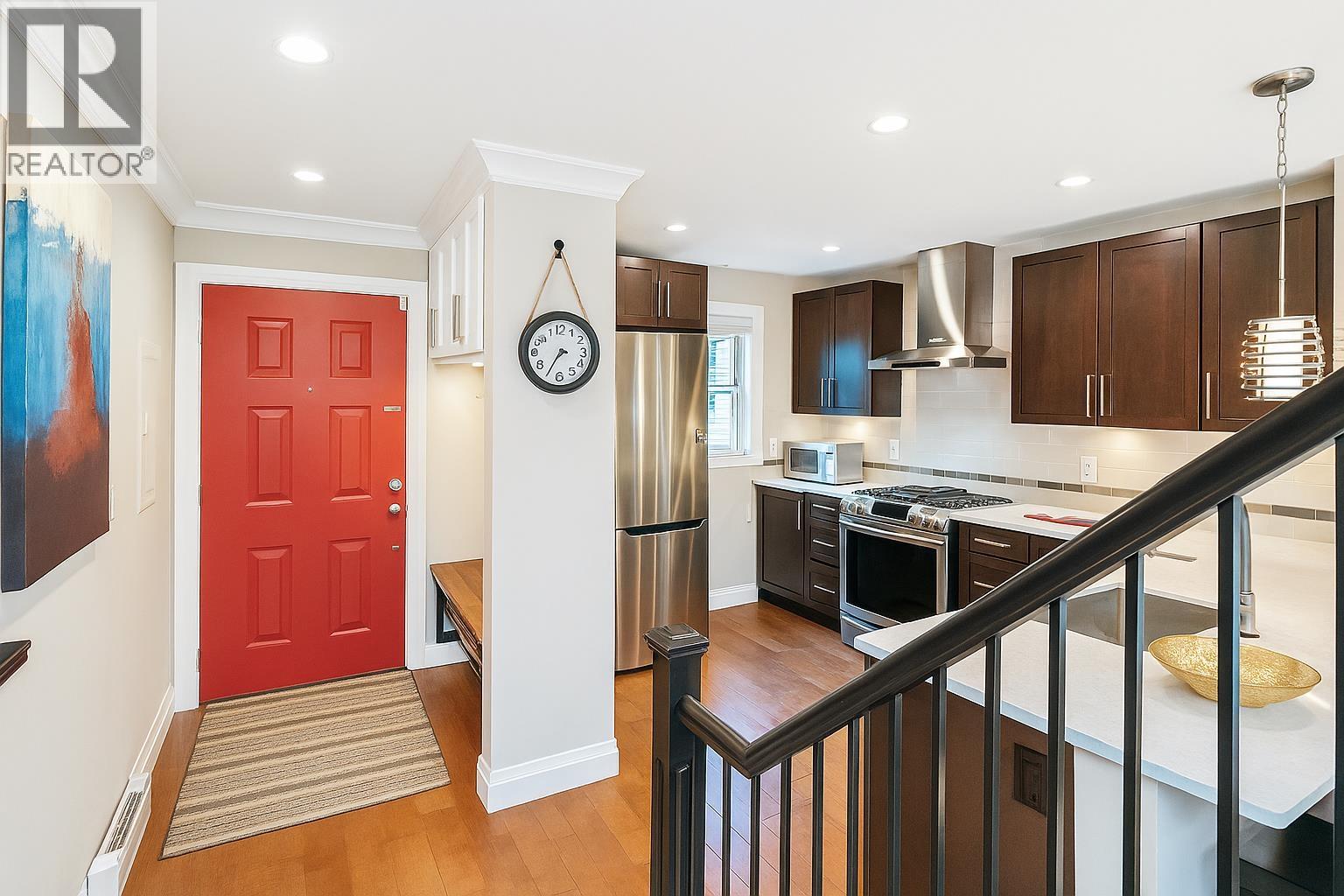 7000 21st Avenue Unit 309, Burnaby, BC V5E 4P1