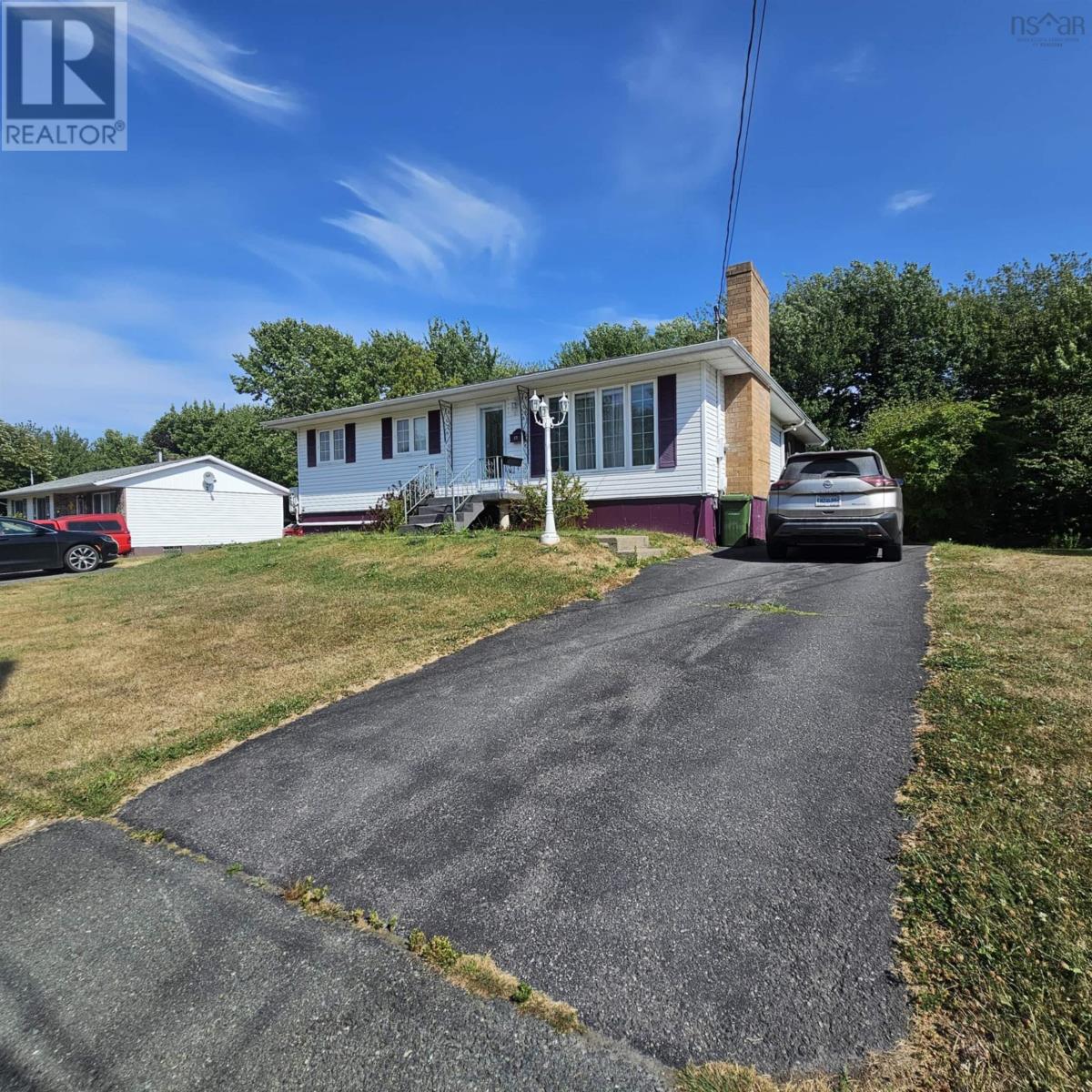 37 Stacey Ave, North Sydney, NS B2A 3P3