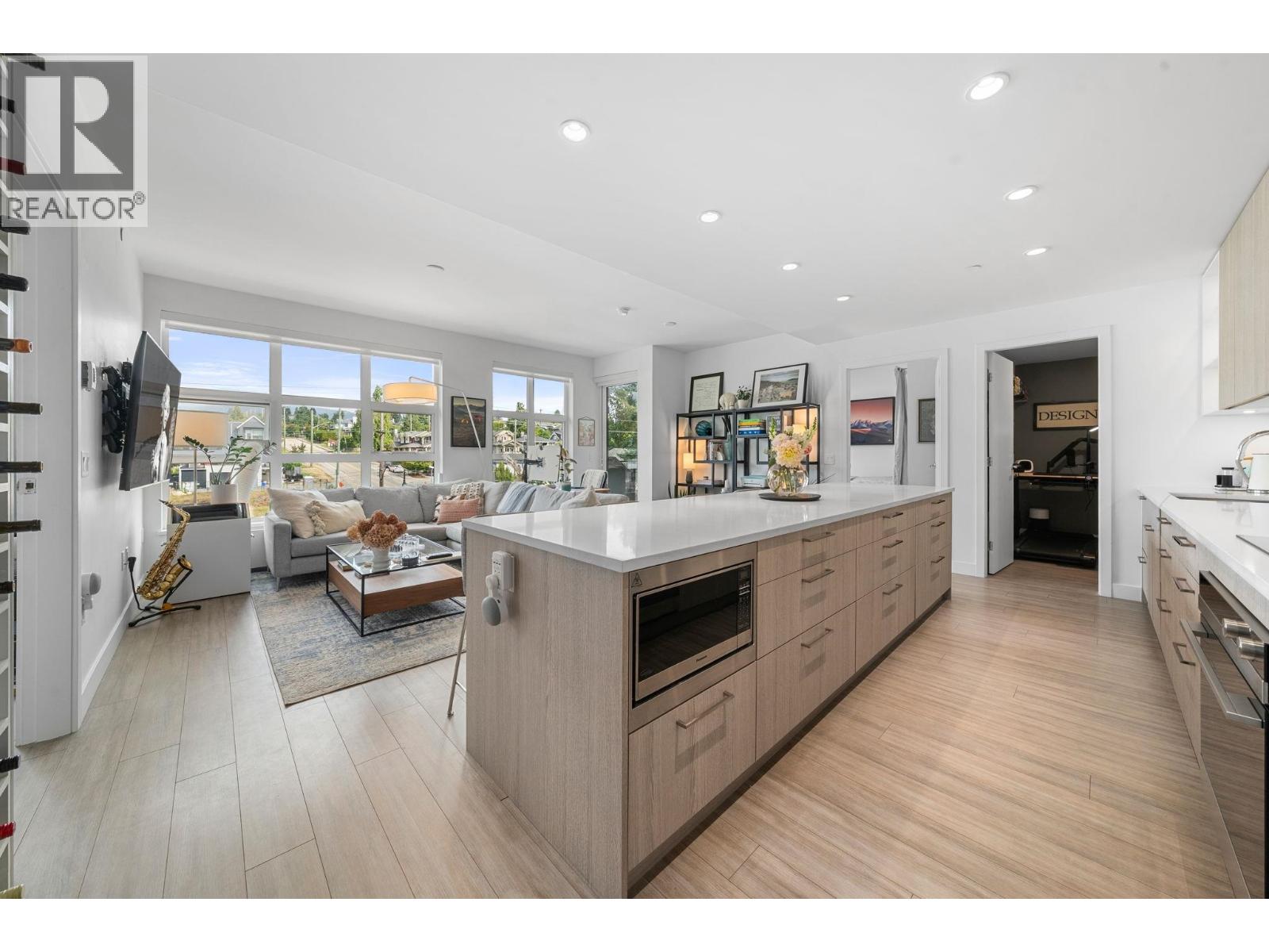 747 E 3rd Street Unit 413, North Vancouver, BC V7L 1G8