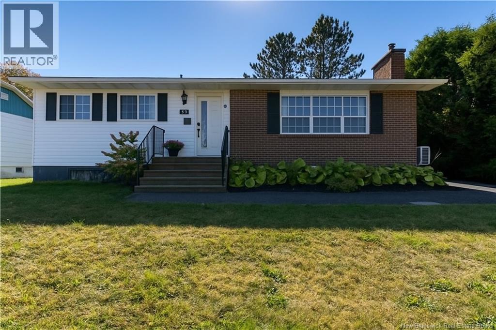 411 Covert St, Oromocto, NB E2V 1E8