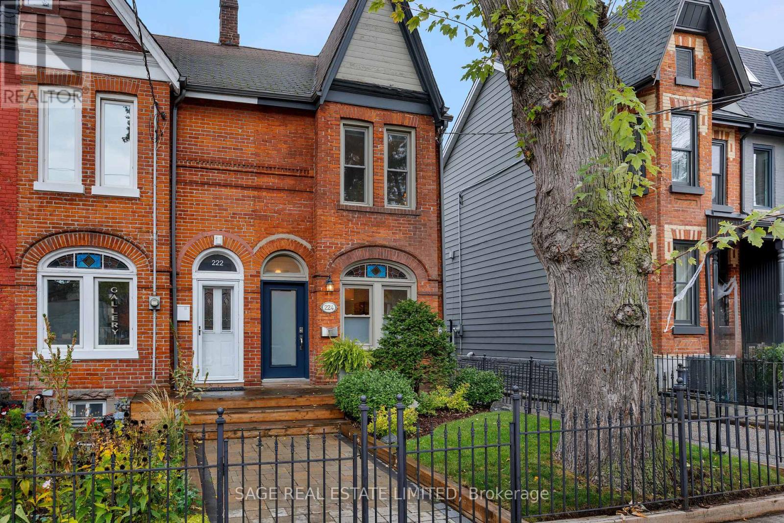 224 Lisgar St, Toronto, ON M6J 3G7