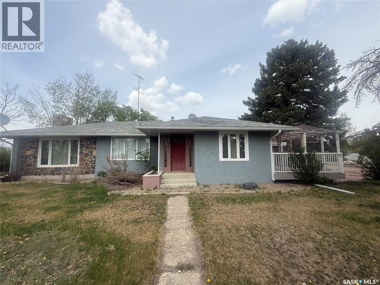 Wills Acreage, Frontier, SK S0N 0W0