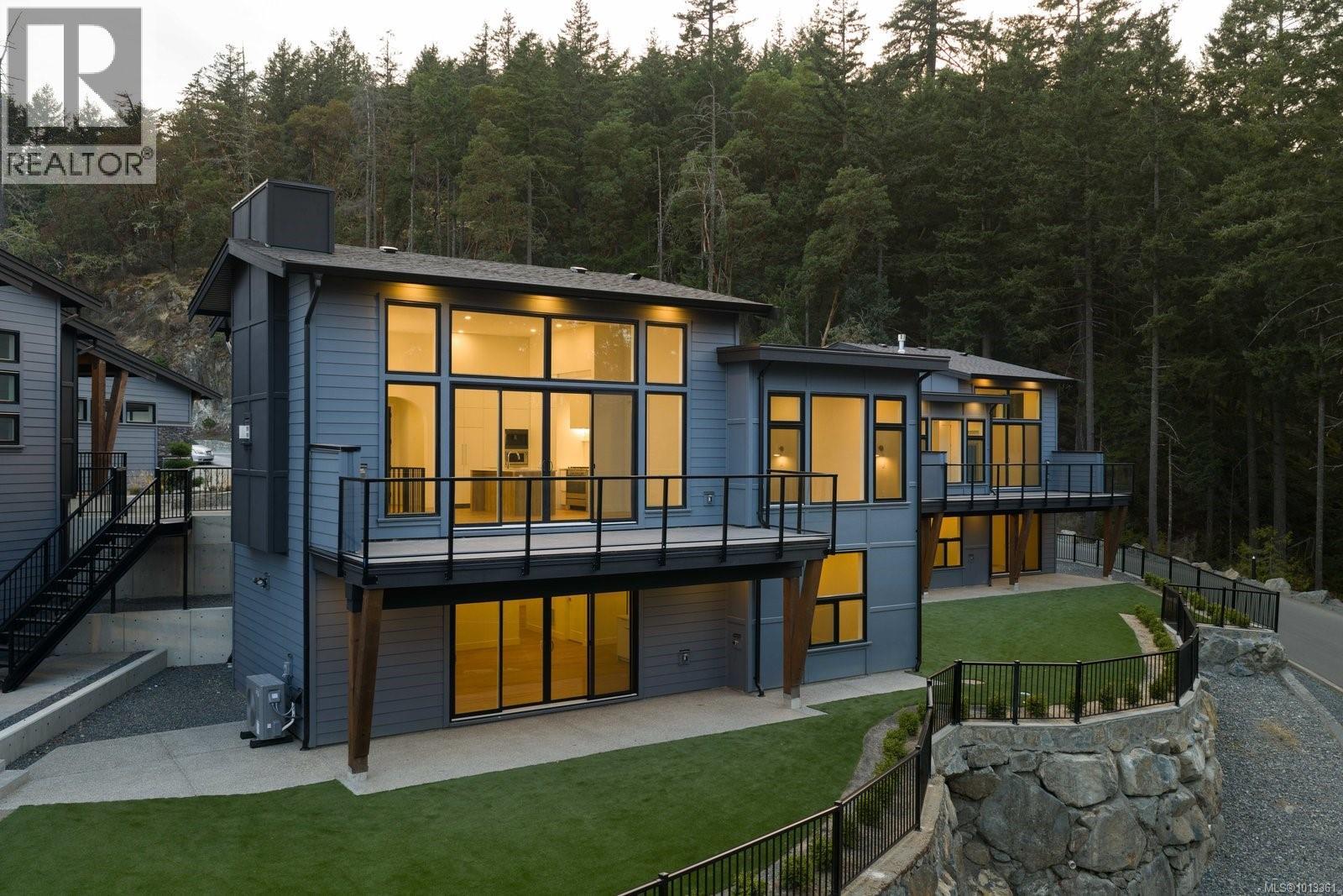 2332 Copper Rock Crt Unit 105 Ct, Langford, BC V9B 0G4