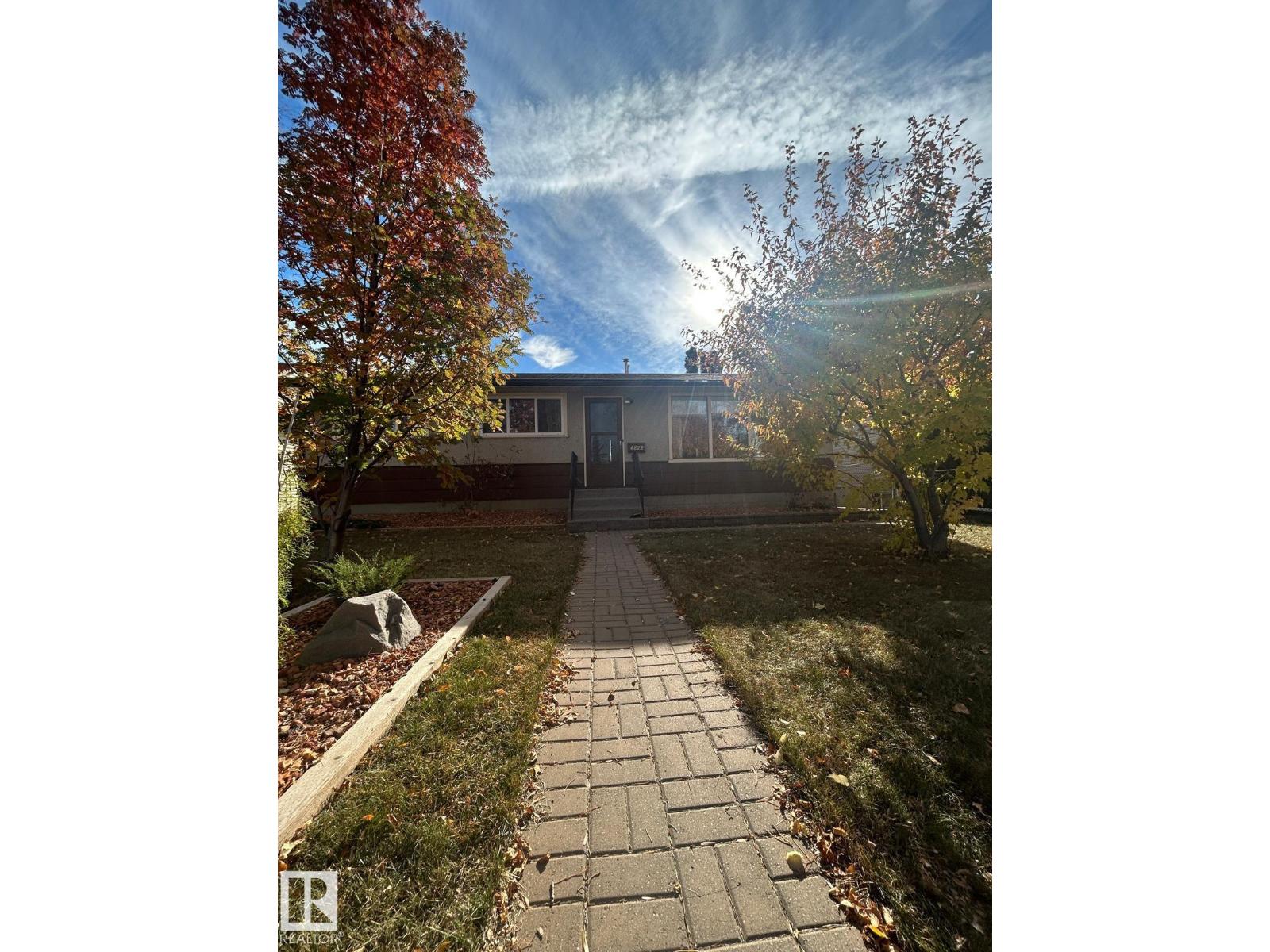 117 Av Nw Unit 4825, Edmonton, AB T5W 0Y9