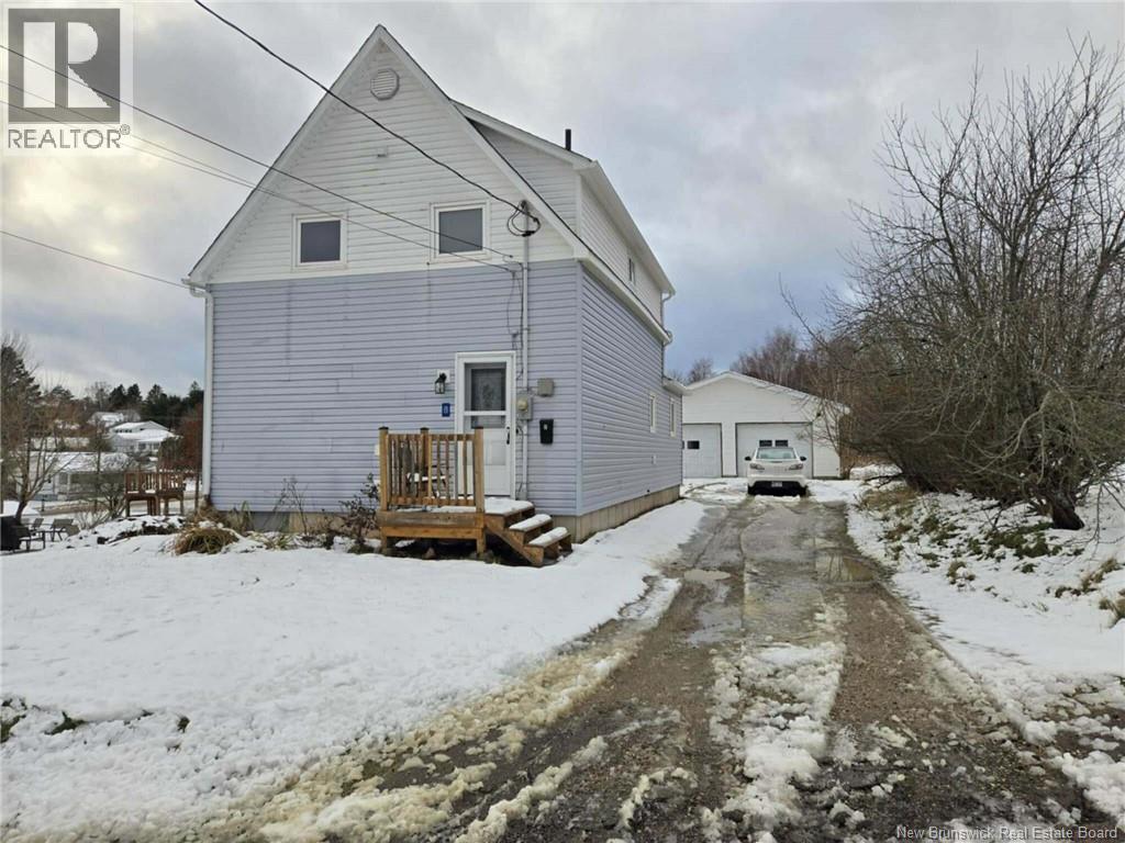 8 Kirk St, Sackville, NB E4L 3E6