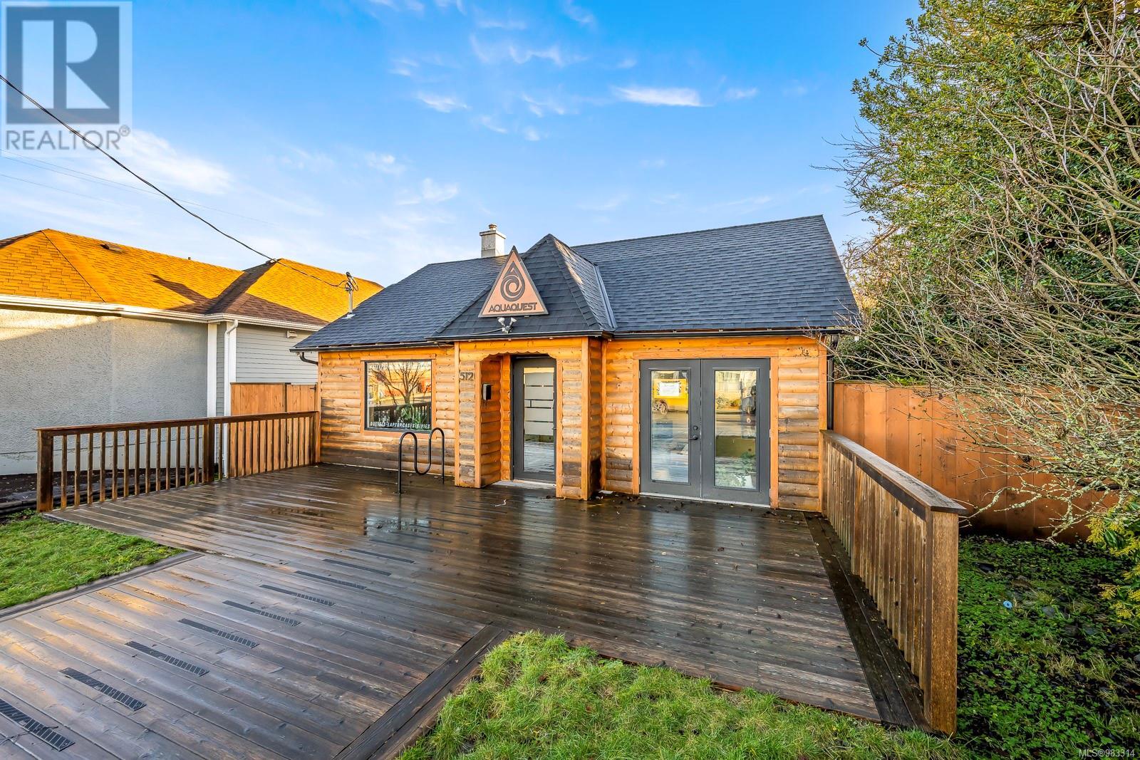 512 5th Street, Courtenay, BC V9N 1K3