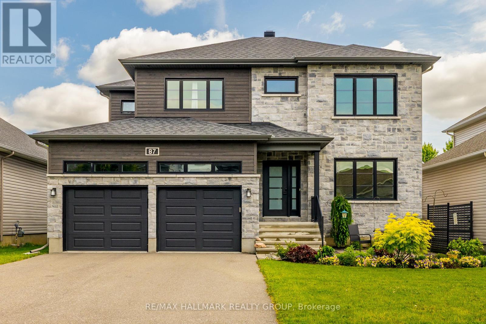 87 Cobblestone Dr, Russell, ON K4R 0B2