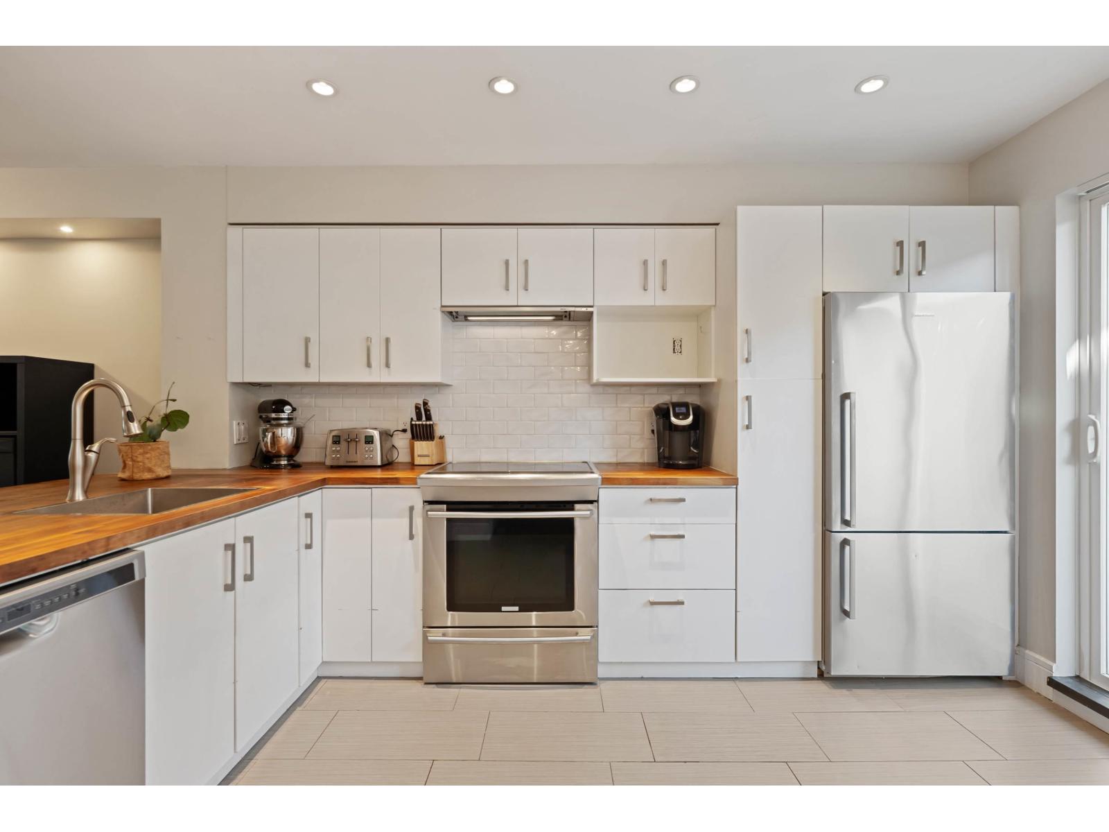 20875 80 Avenue Unit 90, Langley, BC V2Y 0B2