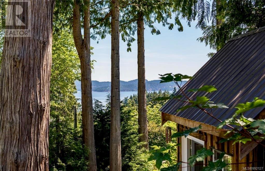 174 Victoria St, Salt Spring, BC V8K 1P3