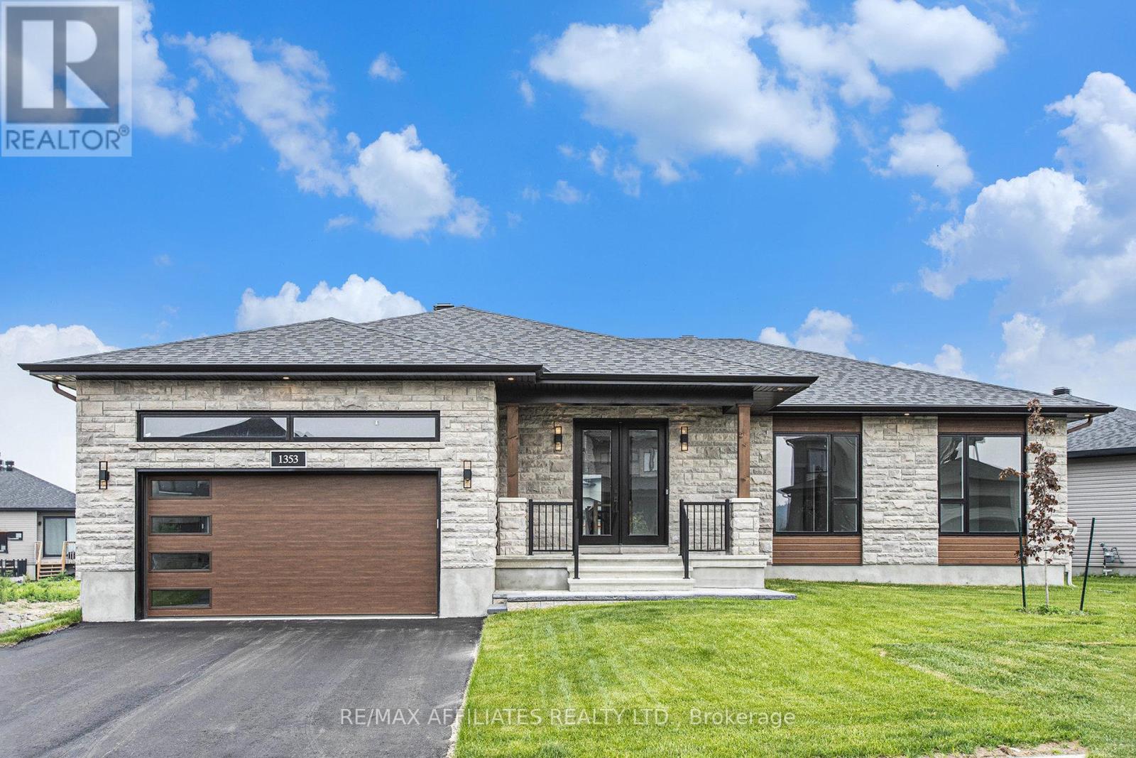 1353 Diamond St, Clarence-rockland, ON K4K 0M6