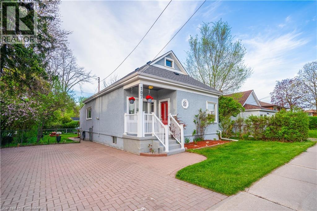 197 Fennell Ave E, Hamilton, ON L9A 1S5