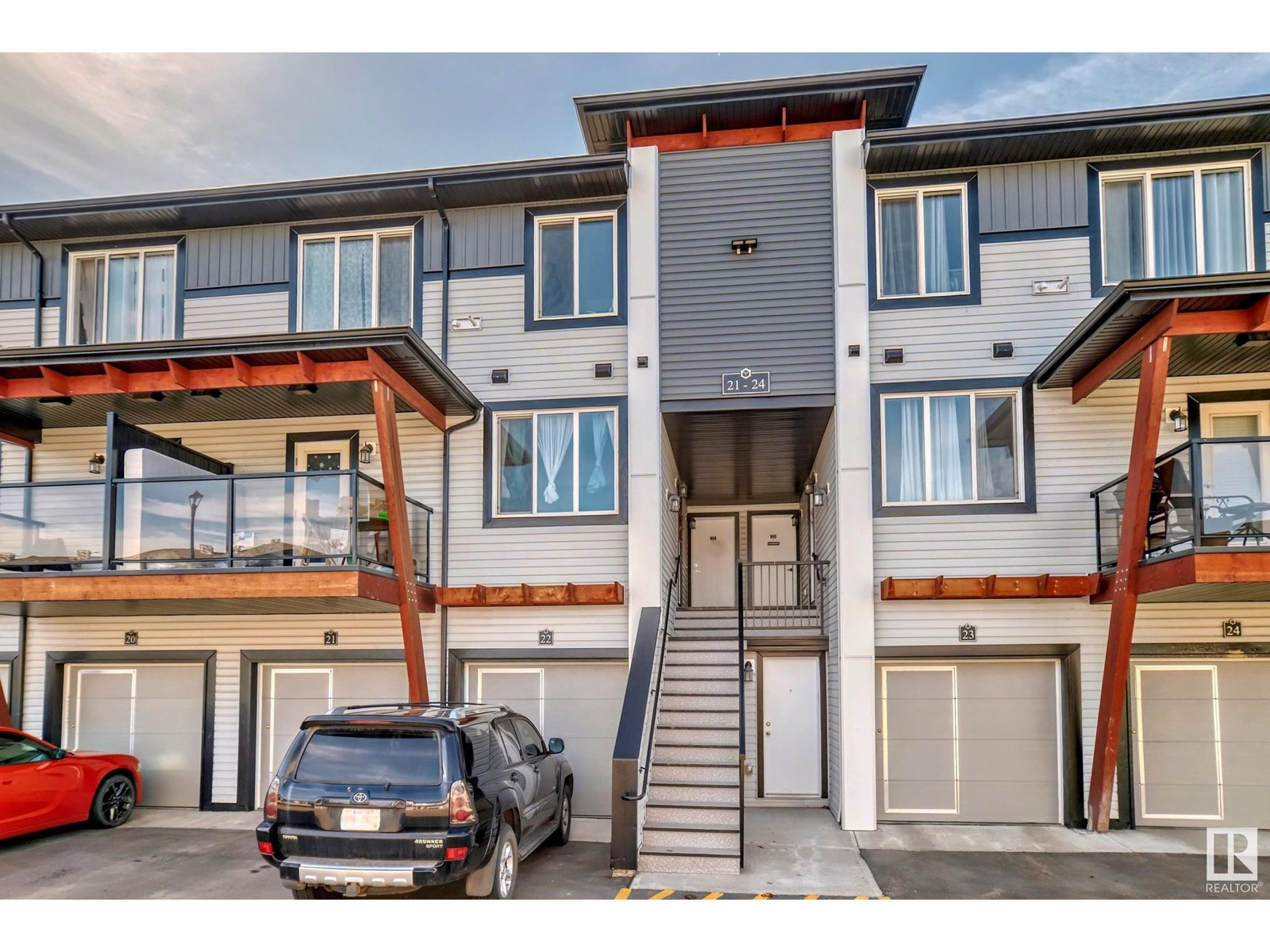 446 Allard Boulevard Southwest #22, Edmonton, AB T6W 3S7