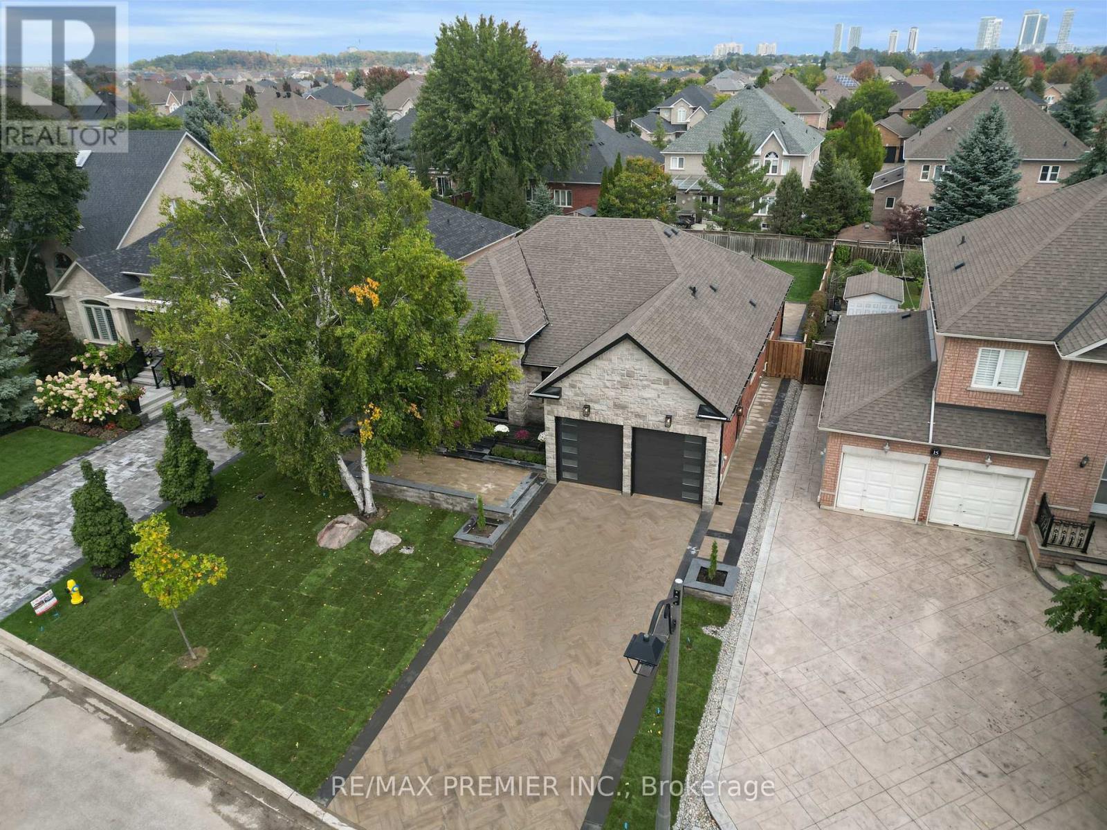 19 Polo Cres, Vaughan, ON L4L 8W6