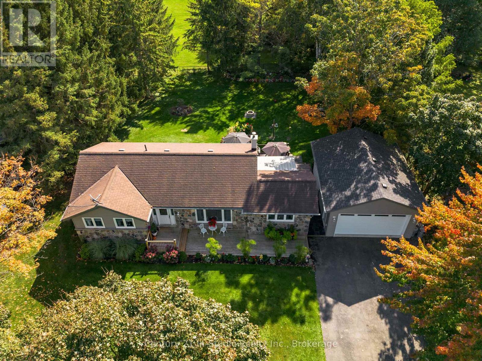 21532 Grey 16 Rd, Chatsworth, ON N0H 2N0