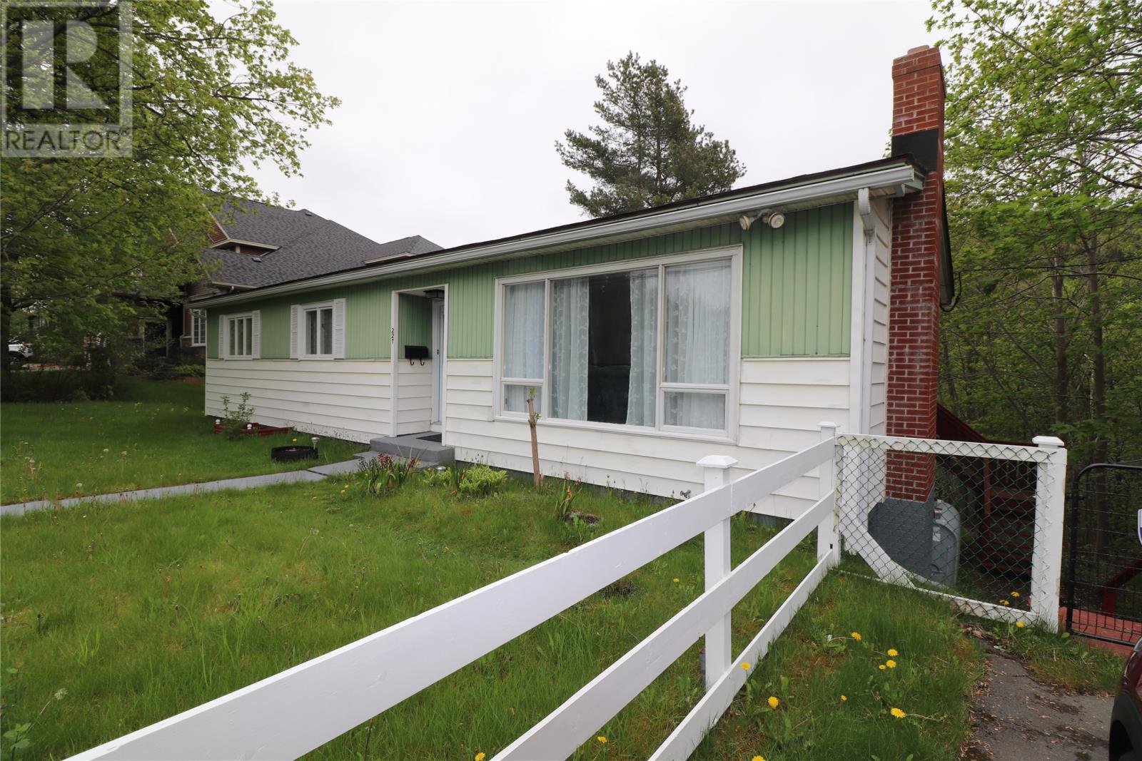 227 Waterford Bridge Rd, St. John's, NL A1E 1E4