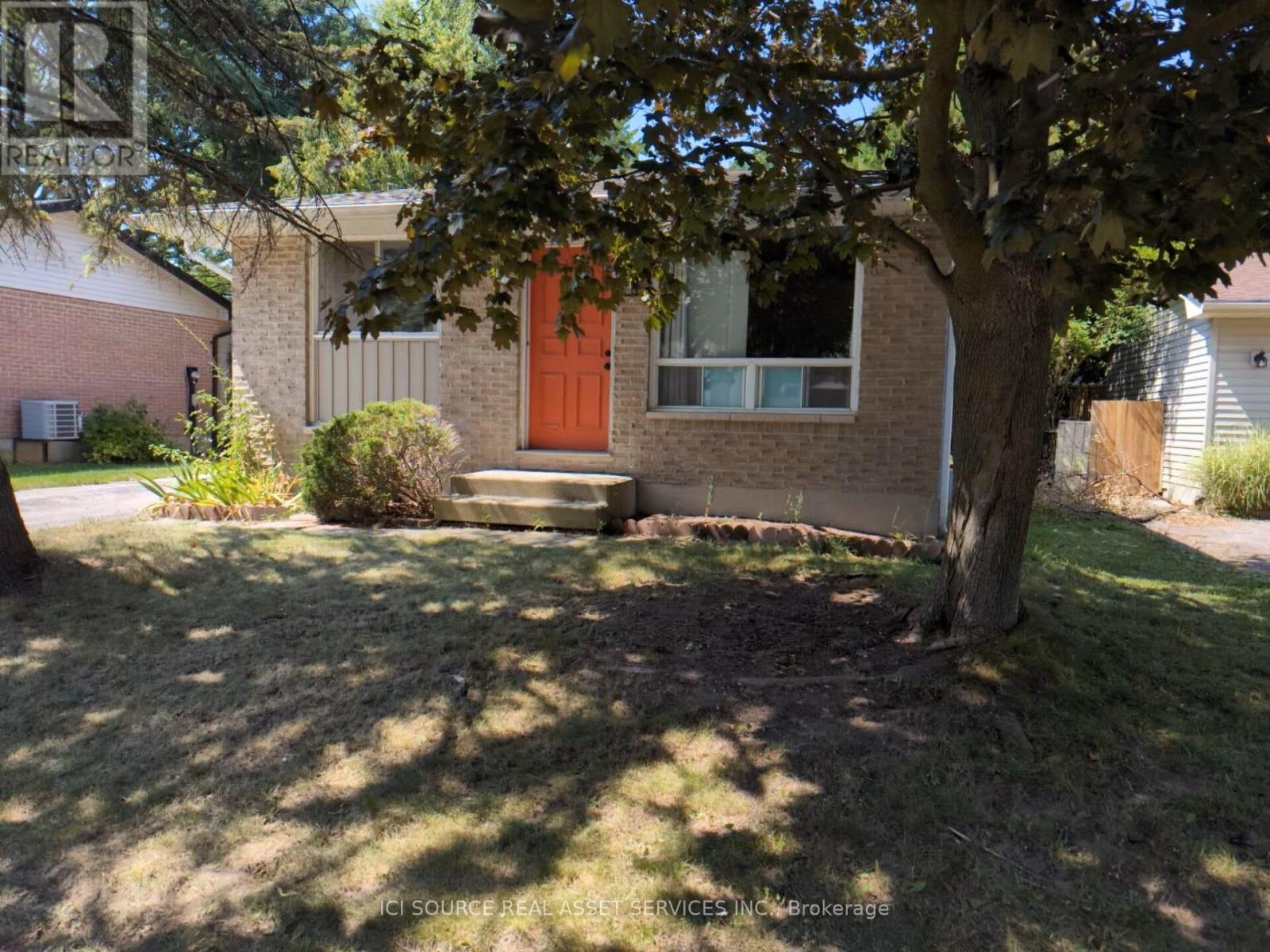 124 Hawthorne Rd, London, ON N6G 2W8