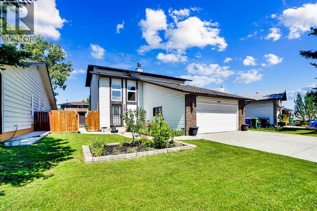 103 Castlebury Way NE, Calgary, AB T3J 1K8