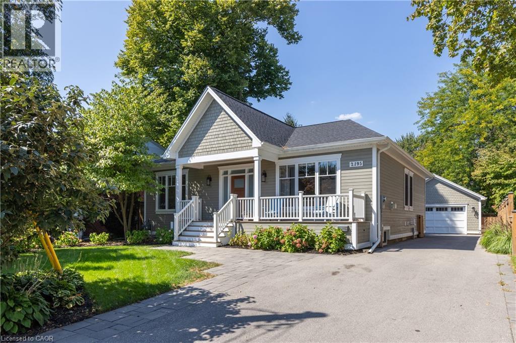 2195 Courtland Dr, Burlington, ON L7R 1S2