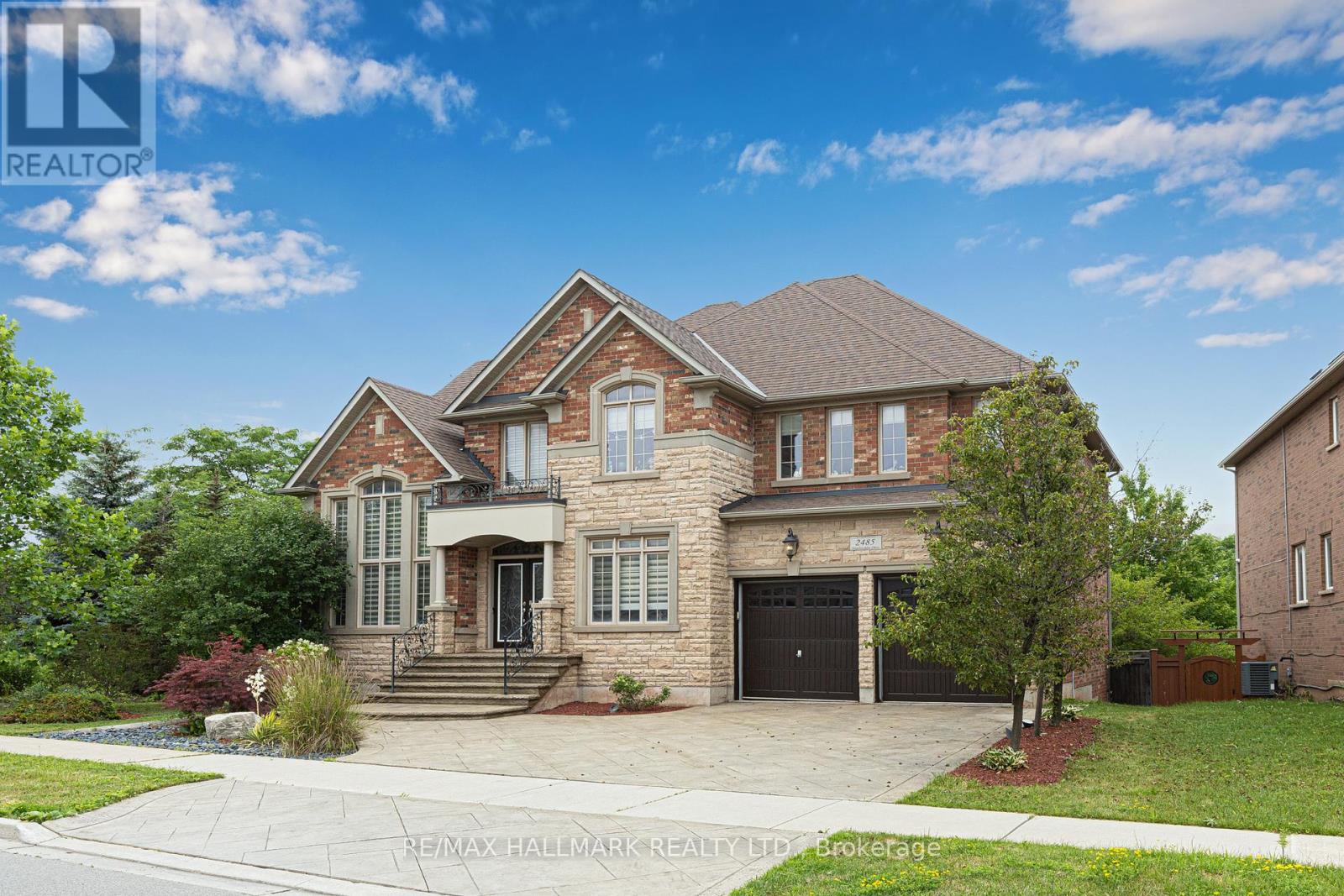 2485 Meadowridge Dr, Oakville, ON L6H 7R4
