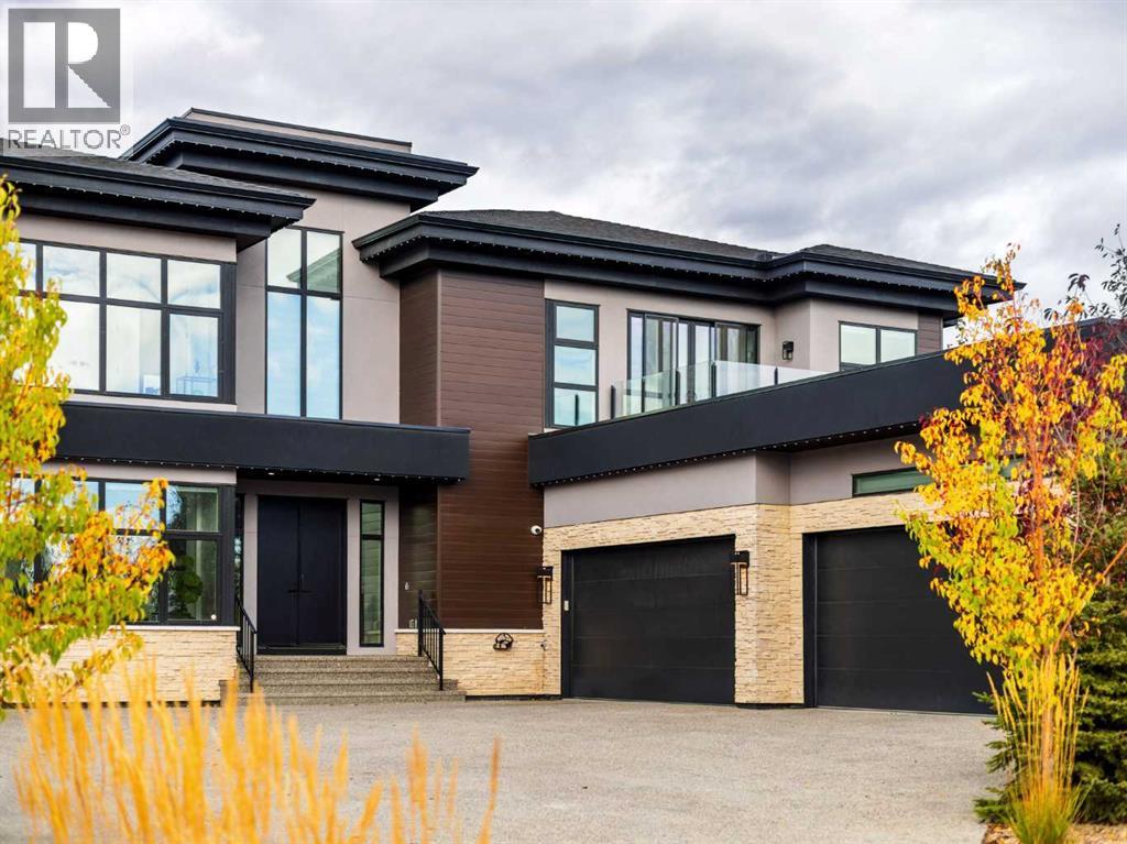 18 Damkar Dr, Calgary, AB T3L 2P4