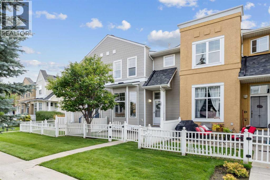 268 Mckenzie Towne Link SE, Calgary, AB T2Z 4E8