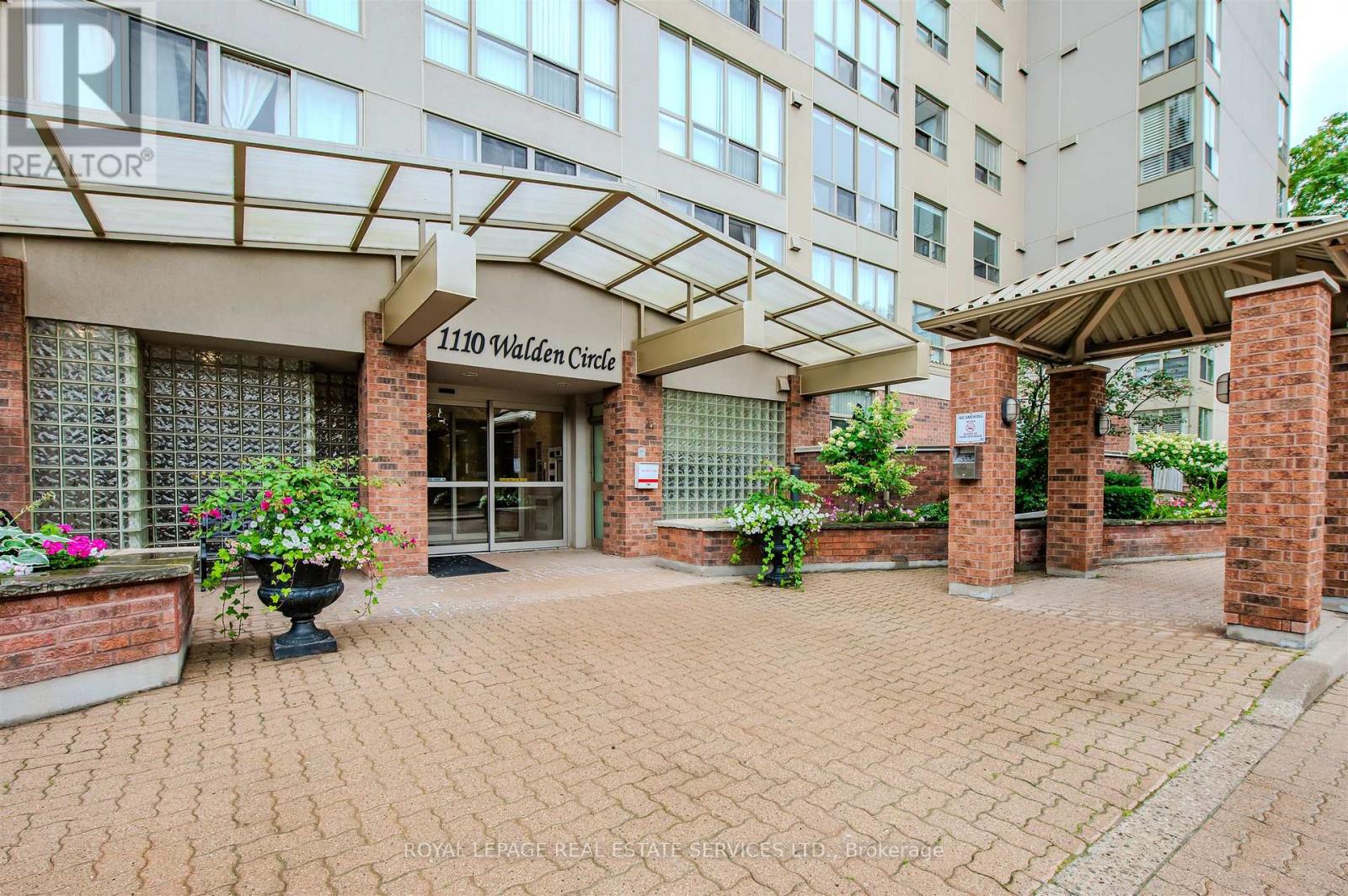 111 1110 Walden Cir, Mississauga, ON L5J 4R3