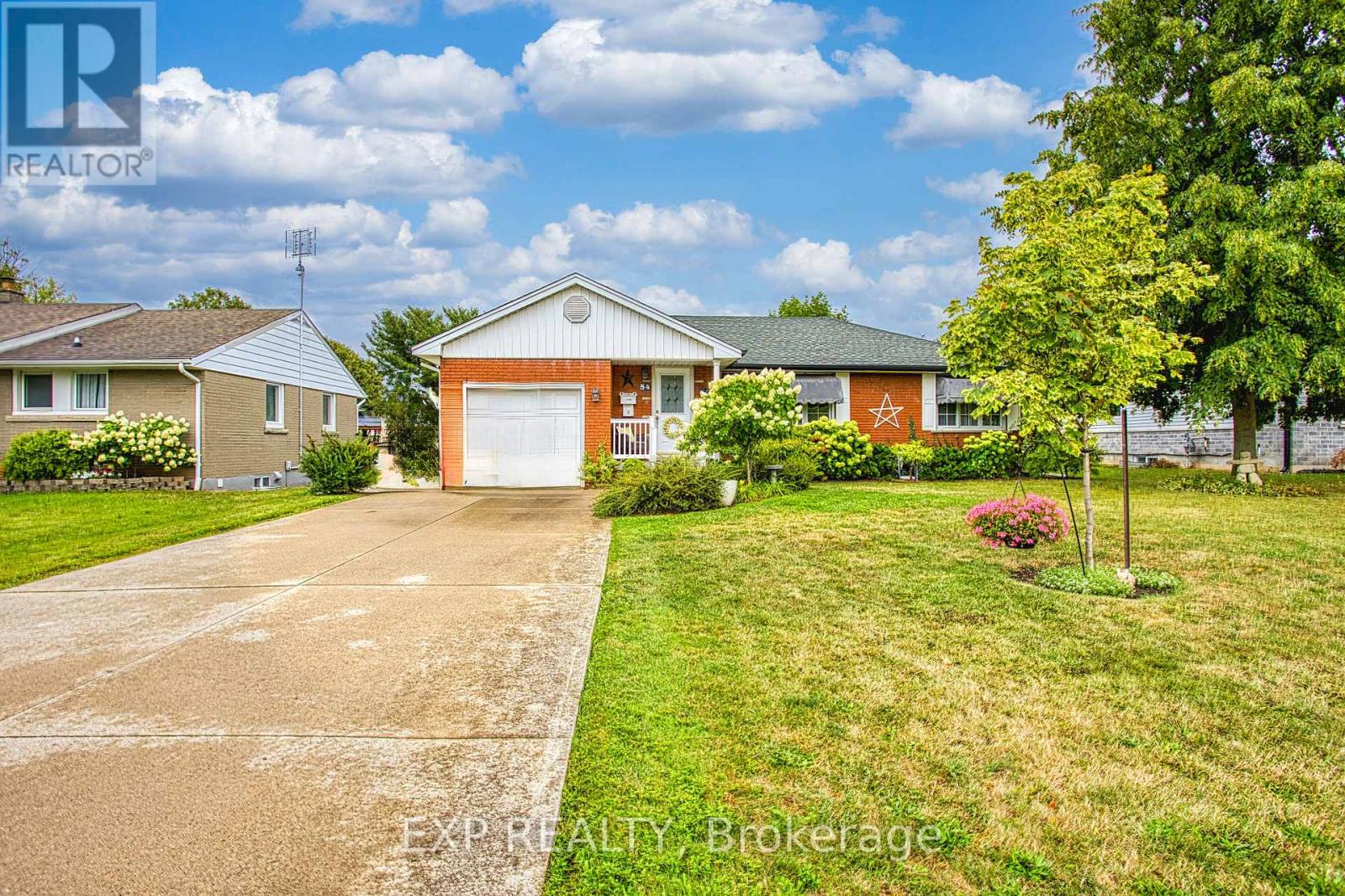 54 Garden Dr, Grimsby, ON L3M 3Y2