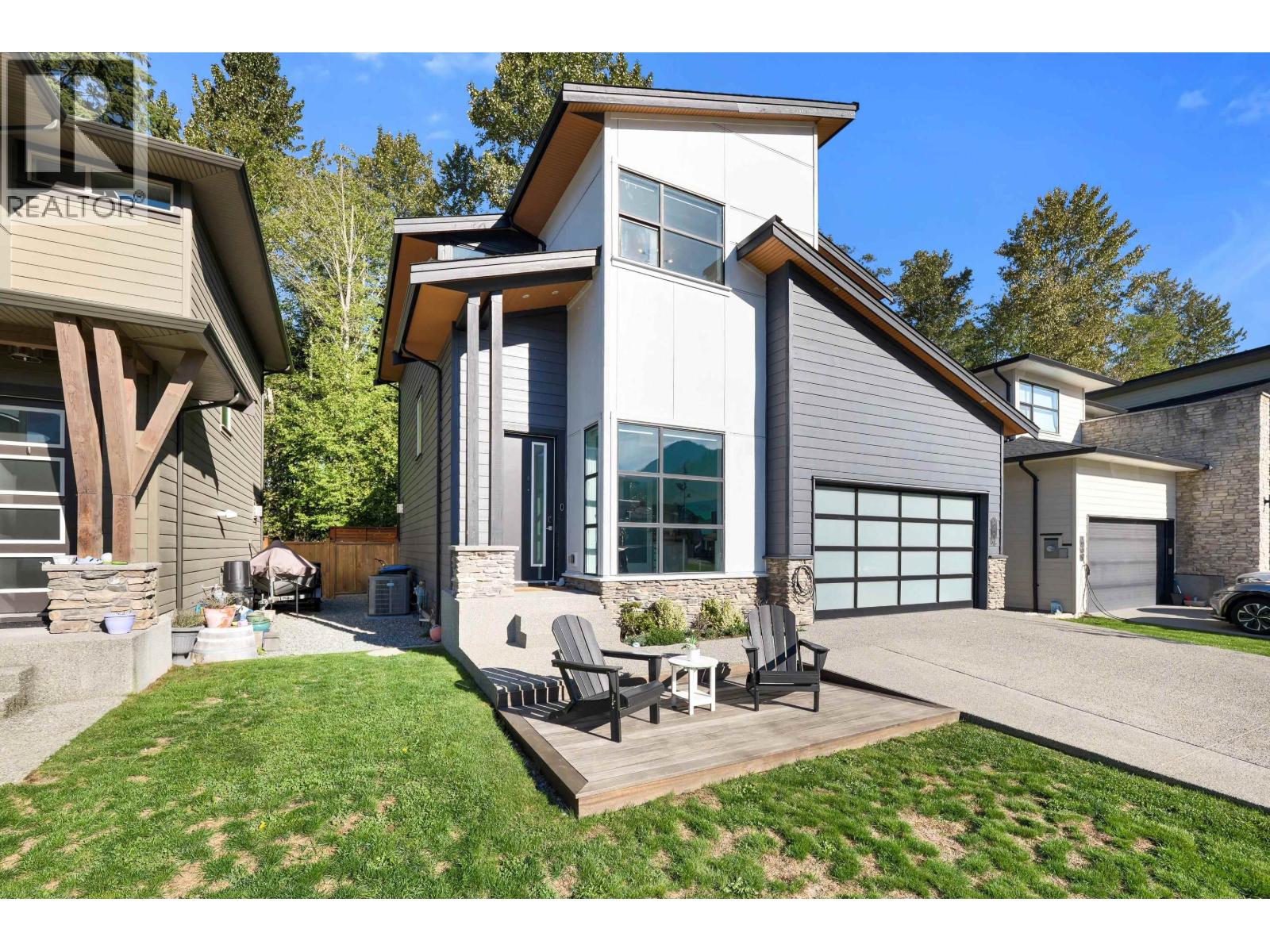 39349 Falcon Cres, Squamish, BC V8B 0Y9