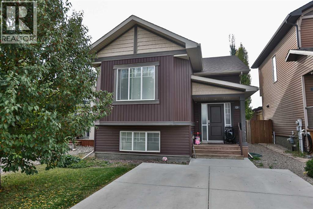139 Blackwolf Way N, Lethbridge, AB T1H 6Z7