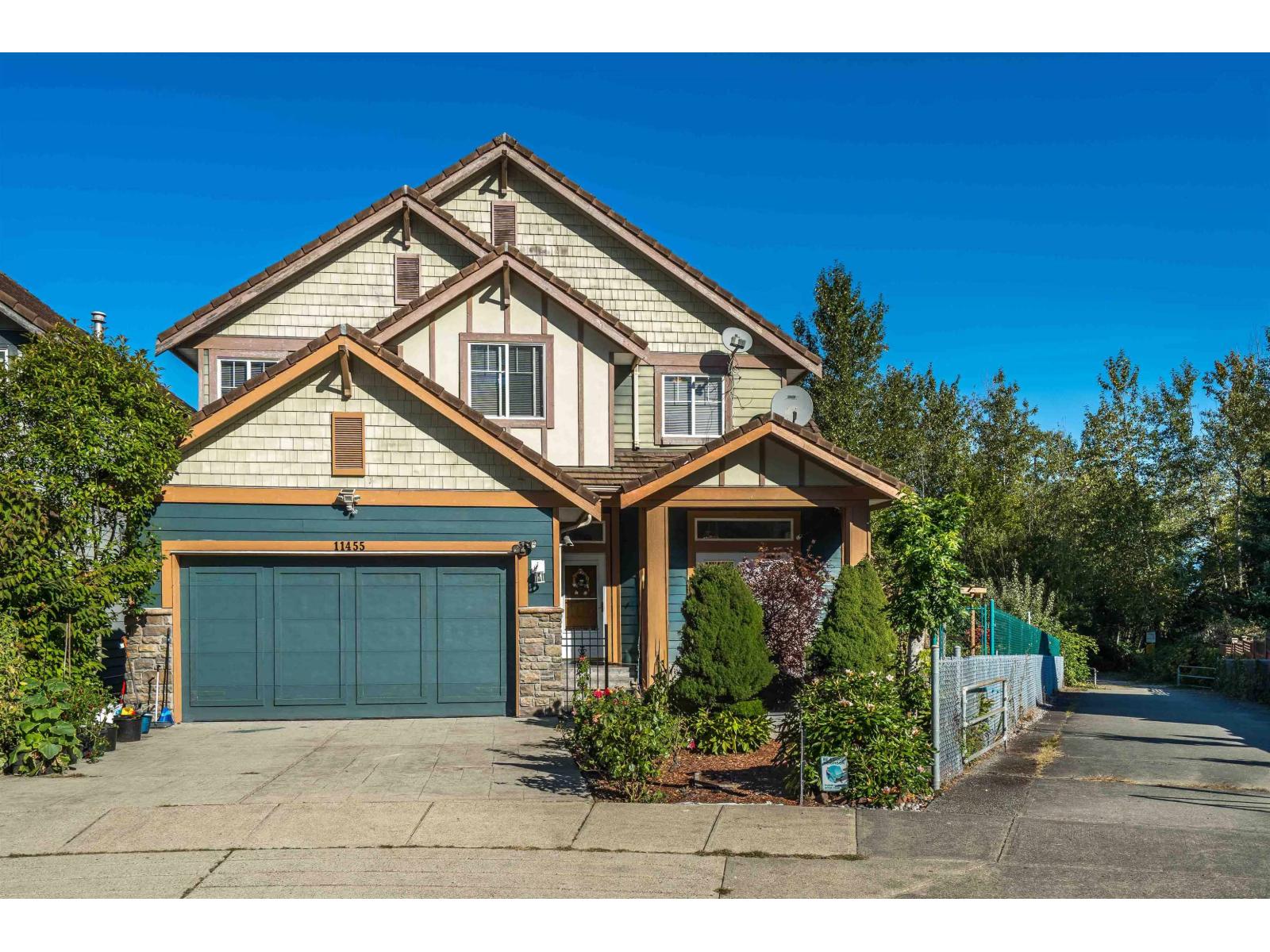 154 Street Unit 11455 #a, Surrey, BC V3R 2V7