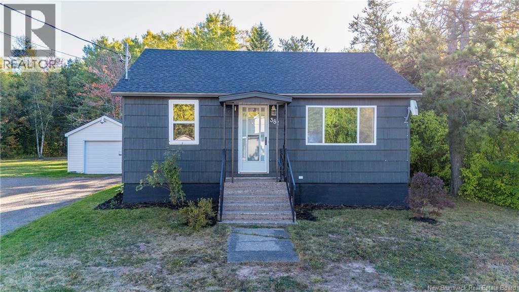 381 Caledonia Rd, Moncton, NB E1H 2E8