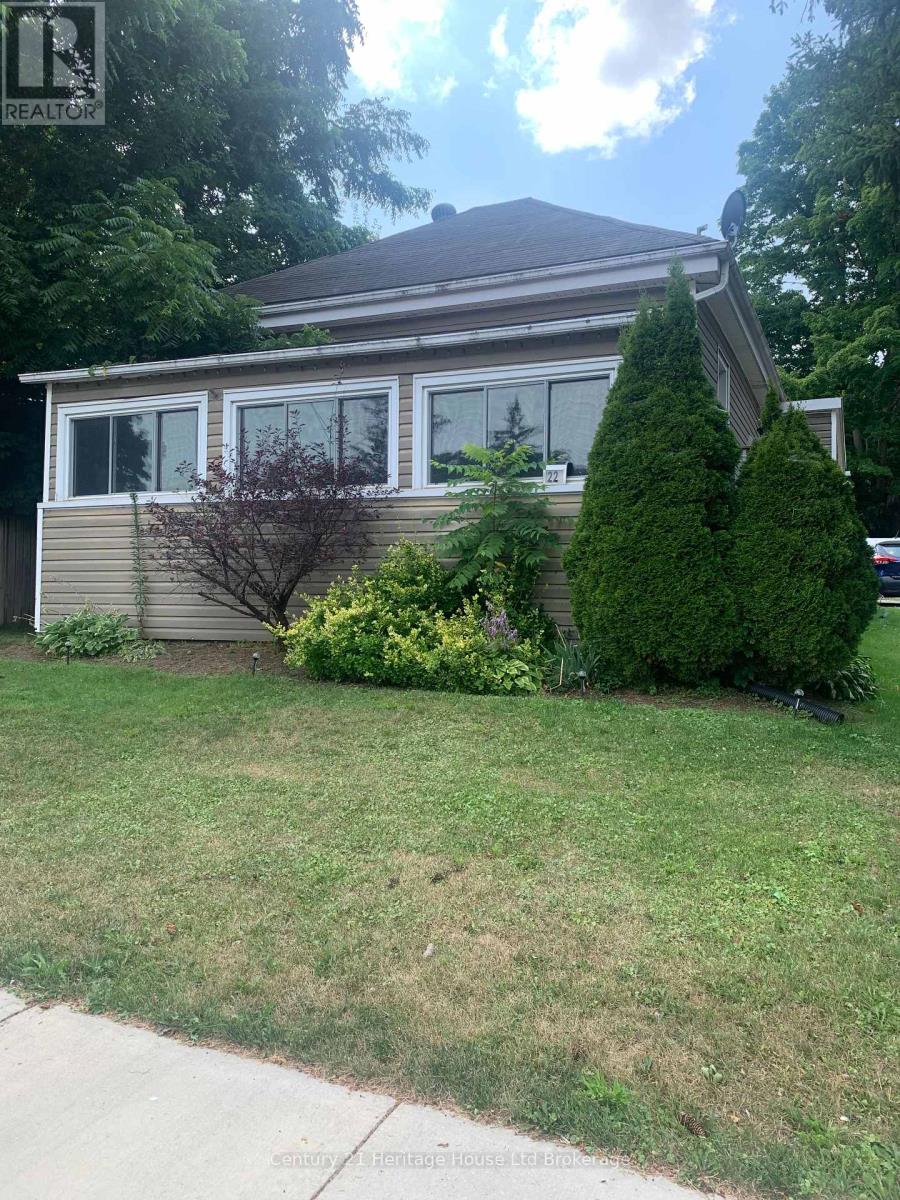 22 Fyfe Ave, Woodstock, ON N4S 3S4