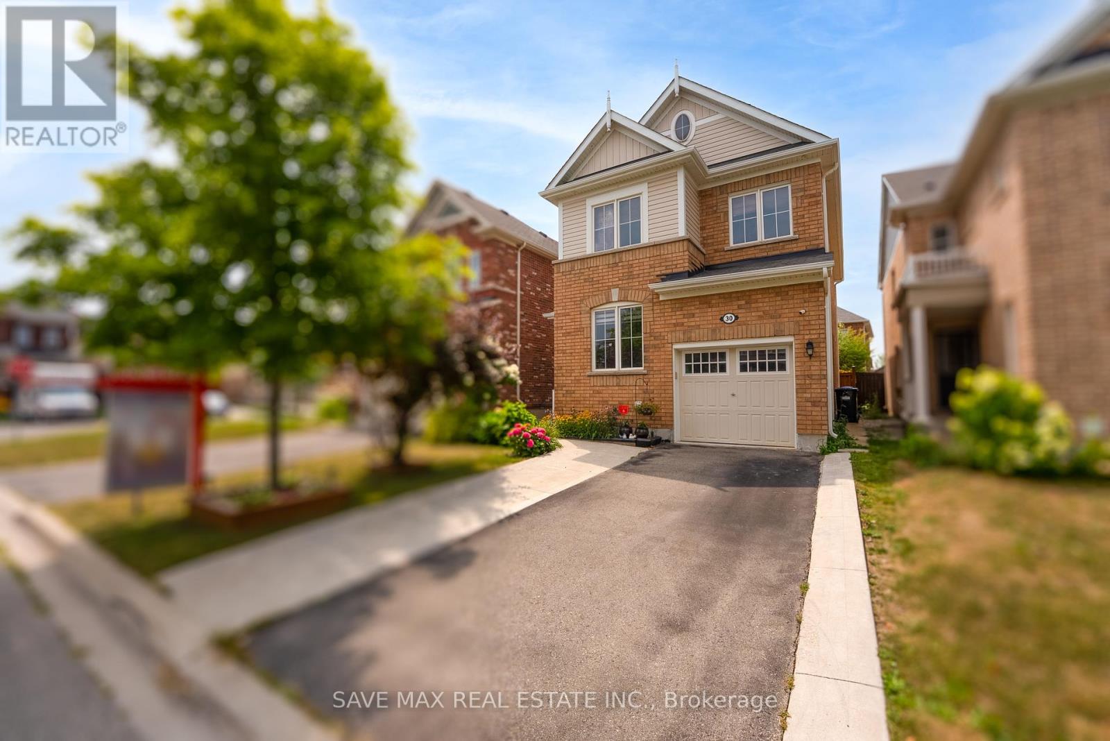30 Polstar Rd, Brampton, ON L7A 0G2