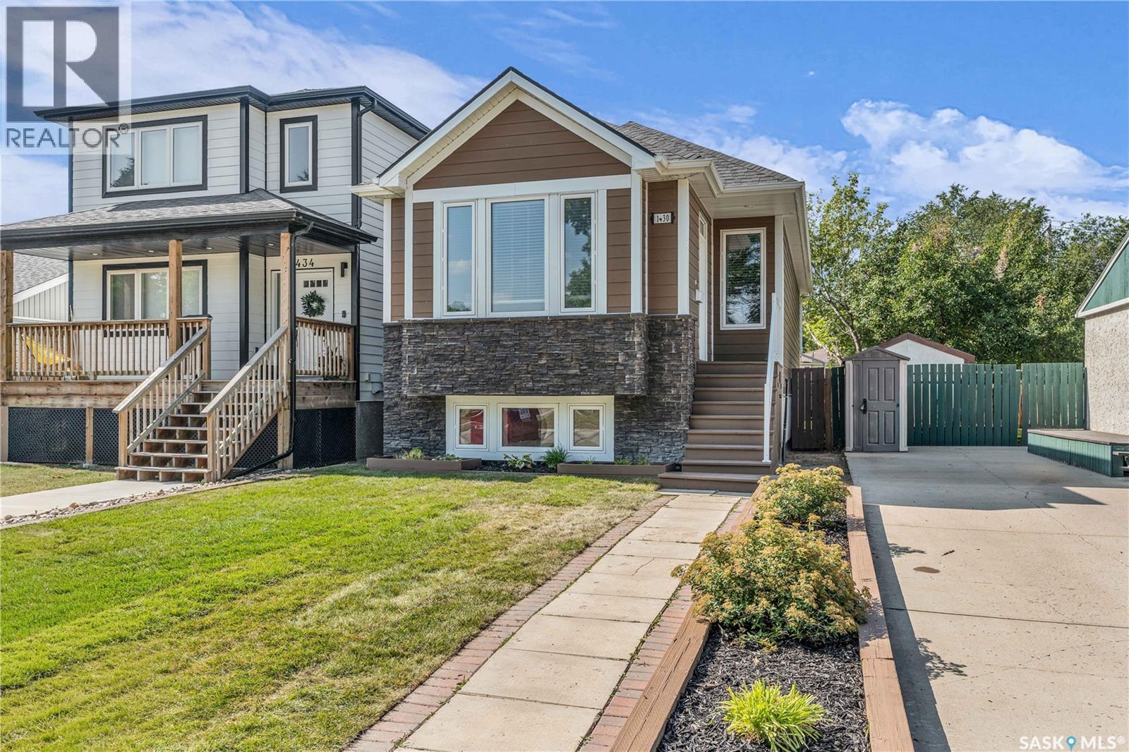 1430 Ellice St, Regina, SK S4T 5S3