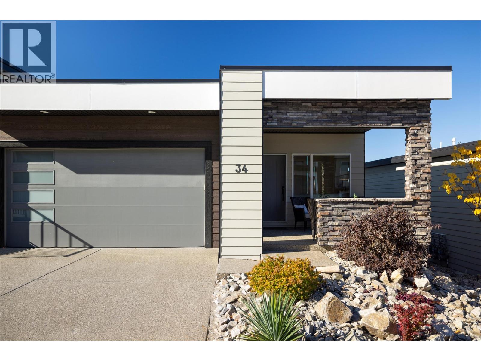 1000 Mt Robson Place Unit 34, Vernon, BC V1B 4G2