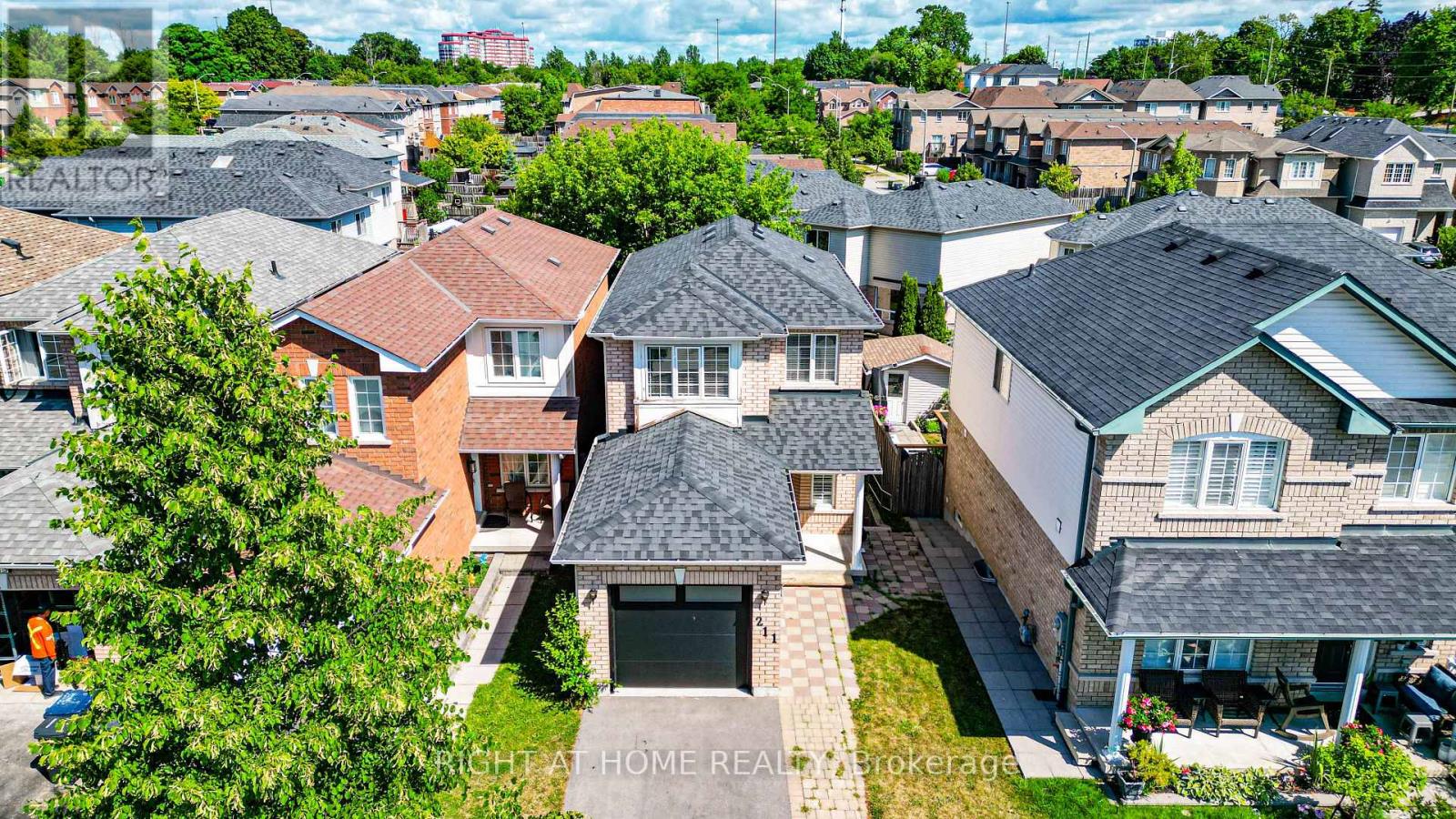 211 Andona Cres, Toronto, ON M1C 5J8