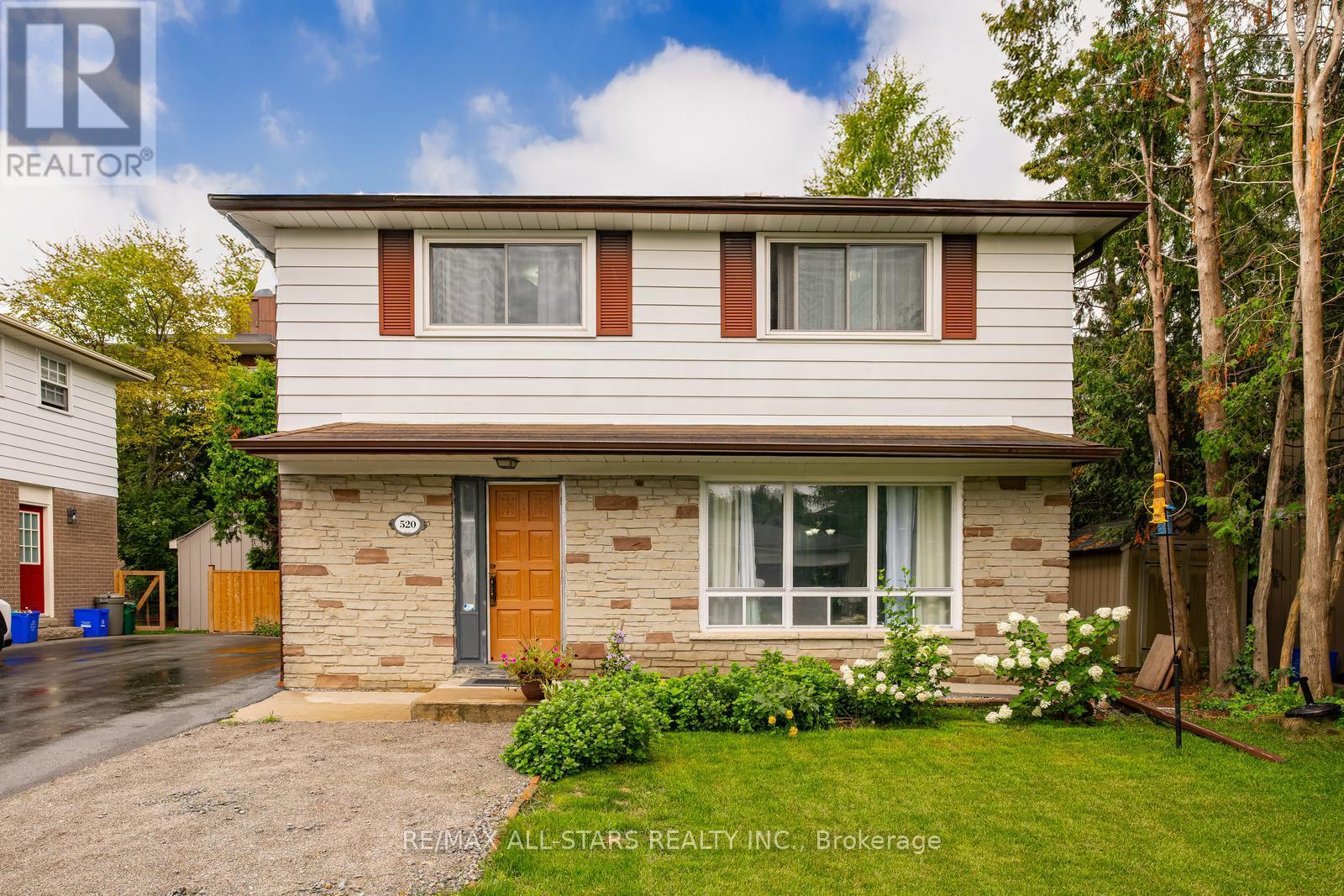 520 Elm Rd, Whitchurch-Stouffville, ON L4A 1W8