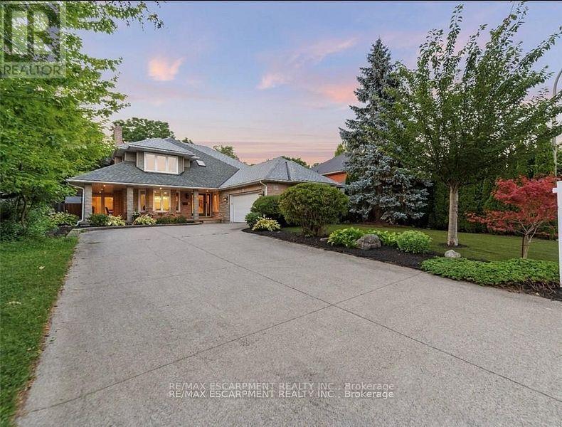 117 Miller Dr, Hamilton, ON L9G 4W2