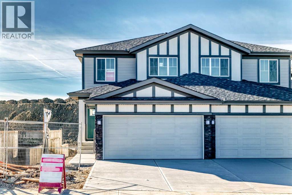 40 Southborough Common, Cochrane, AB T4C 3L9