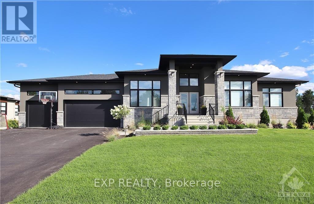 2315 Kilchurn Ter, Ottawa, ON K4M 0A7