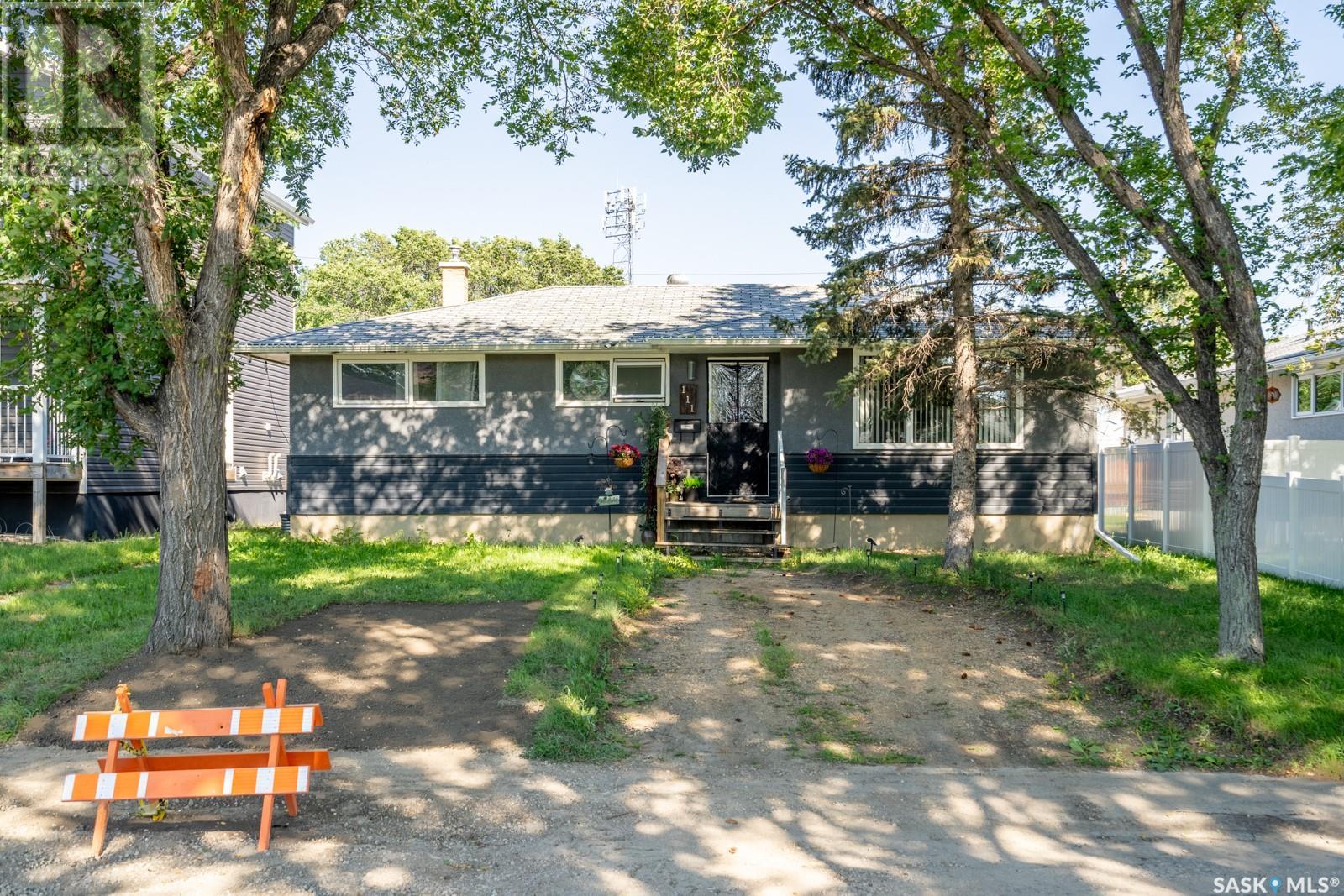 111 Montreal St N, Regina, SK S4R 2S8